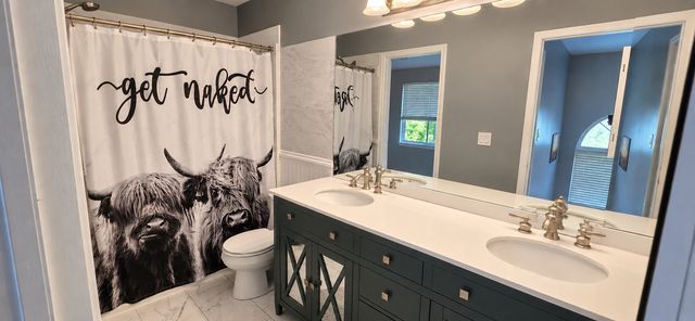 5511 Chantilly Circle, Lake In The Hills, IL 60156