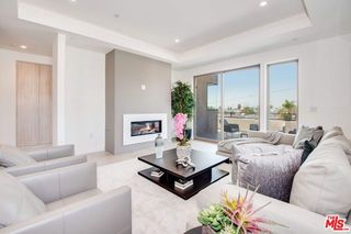 361 N Genesee Avenue 4, Los Angeles, CA 90036