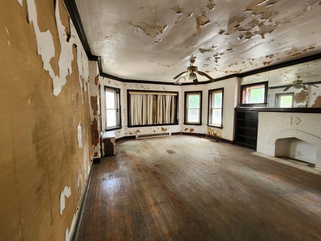 7952 S Langley Avenue, Chicago, IL 60619