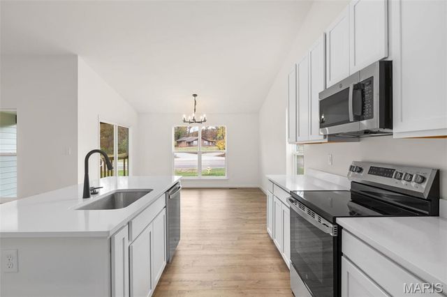 556 Apple Orchard Lane, O'fallon, MO 63385