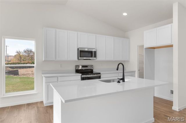 556 Apple Orchard Lane, O'fallon, MO 63385