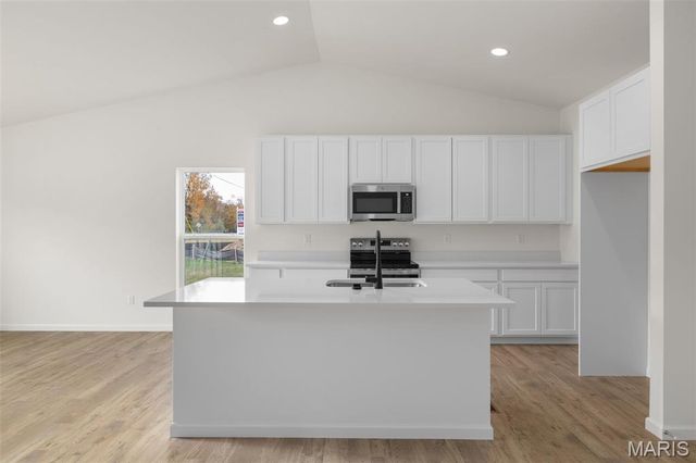 556 Apple Orchard Lane, O'fallon, MO 63385