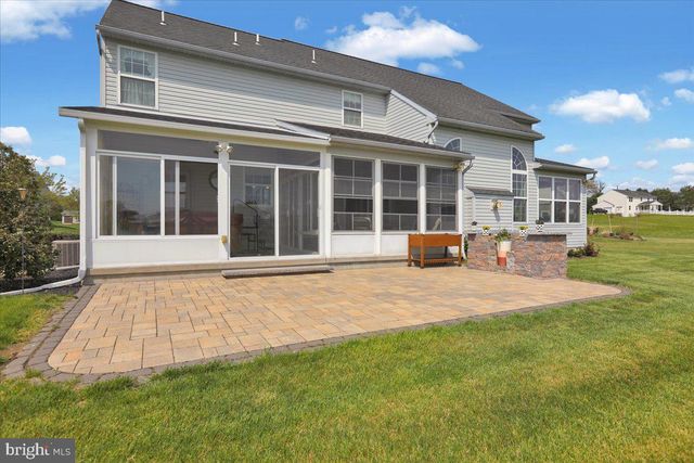 404 SOUTHFIELD DR, Oley, PA 19547