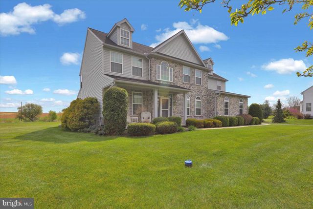 404 SOUTHFIELD DR, Oley, PA 19547