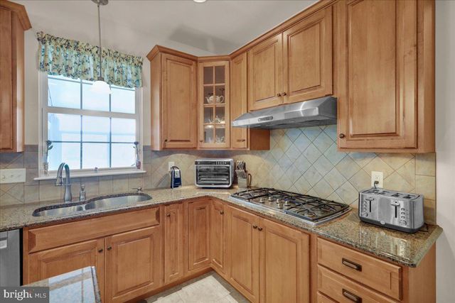 404 SOUTHFIELD DR, Oley, PA 19547