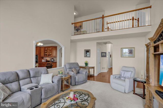 404 SOUTHFIELD DR, Oley, PA 19547