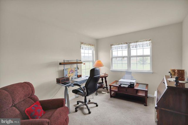 404 SOUTHFIELD DR, Oley, PA 19547