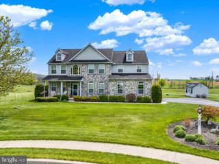 404 SOUTHFIELD DR, Oley, PA 19547