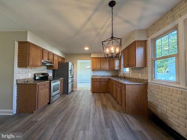 65 LINCOLN DR, Clementon, NJ 08021