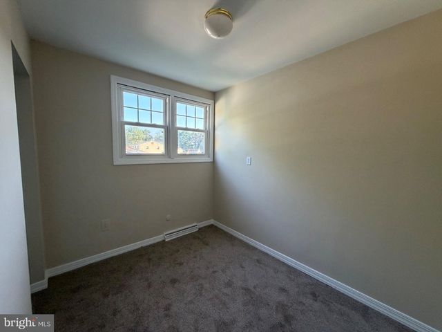 65 LINCOLN DR, Clementon, NJ 08021