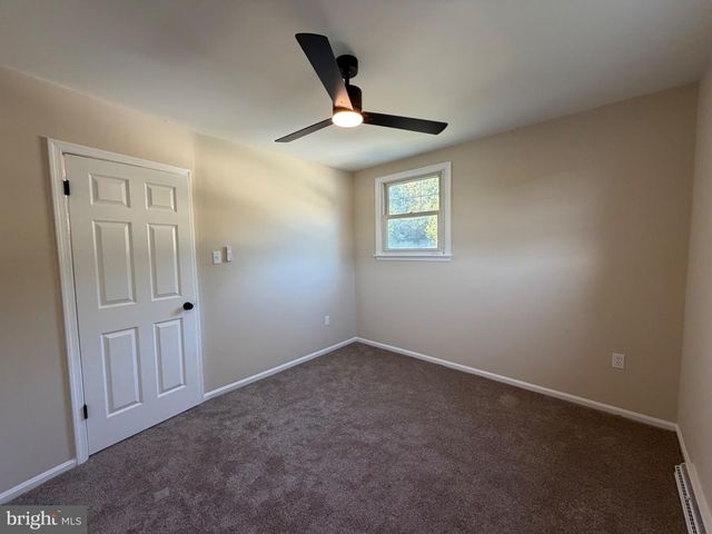 65 LINCOLN DR, Clementon, NJ 08021