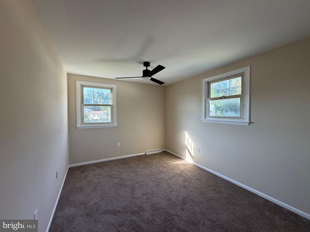 65 LINCOLN DR, Clementon, NJ 08021