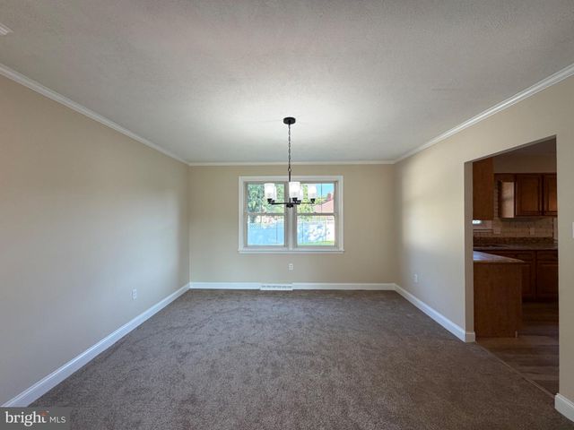 65 LINCOLN DR, Clementon, NJ 08021