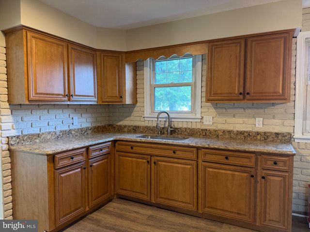 65 LINCOLN DR, Clementon, NJ 08021