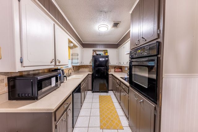 303 Wanda Drive, Winnsboro, TX 75494