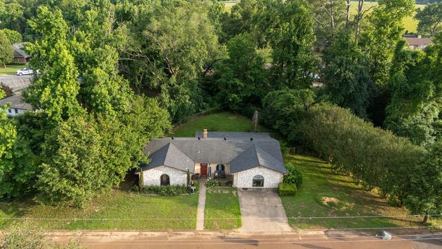303 Wanda Drive, Winnsboro, TX 75494