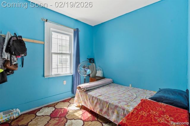 5151 Yemans Street, Hamtramck, MI 48212