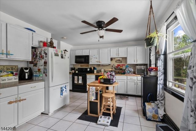 5 Bethel Ct, Vernon Twp., NJ 07461