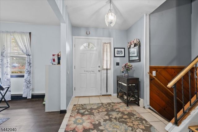 5 Bethel Ct, Vernon Twp., NJ 07461
