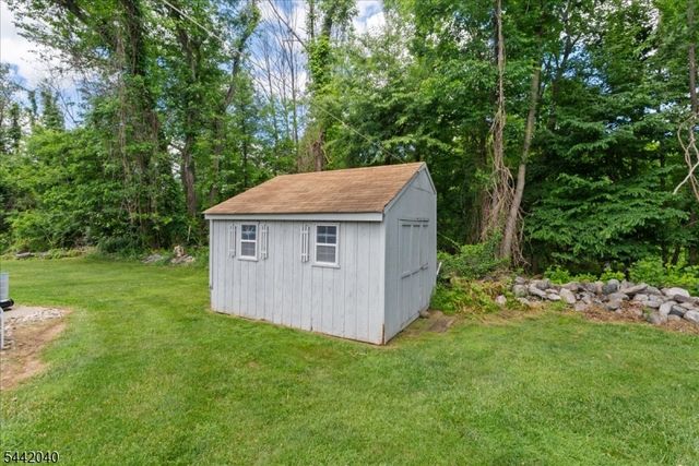 5 Bethel Ct, Vernon Twp., NJ 07461