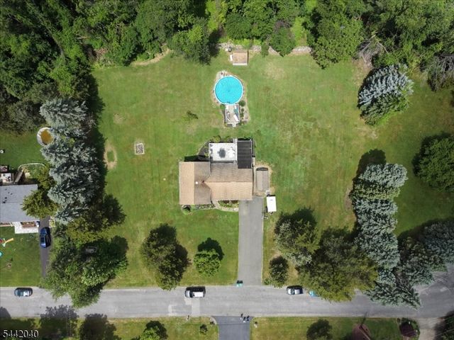 5 Bethel Ct, Vernon Twp., NJ 07461