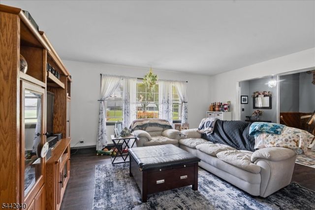 5 Bethel Ct, Vernon Twp., NJ 07461
