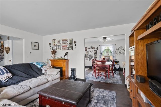 5 Bethel Ct, Vernon Twp., NJ 07461