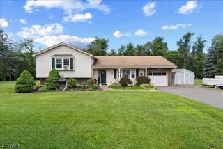 5 Bethel Ct, Vernon Twp., NJ 07461