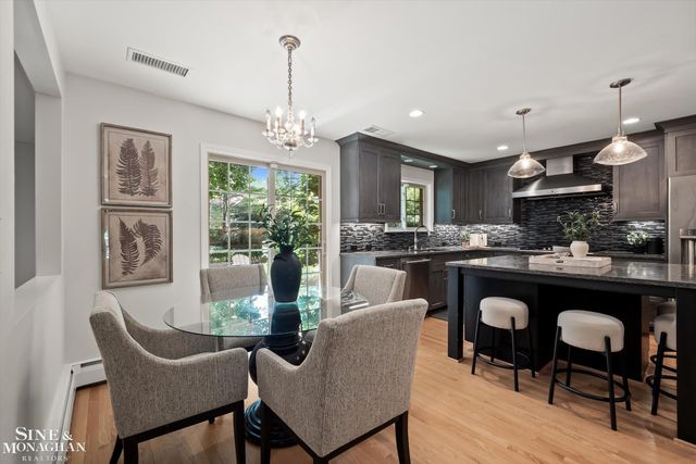 263 Lakeland Street, Grosse Pointe, MI 48230