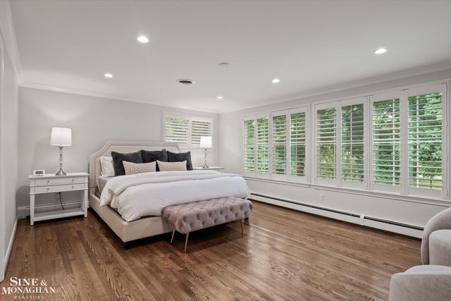 263 Lakeland Street, Grosse Pointe, MI 48230