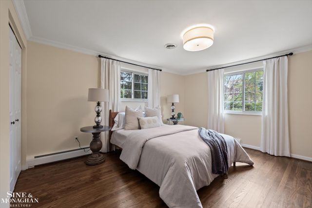263 Lakeland Street, Grosse Pointe, MI 48230