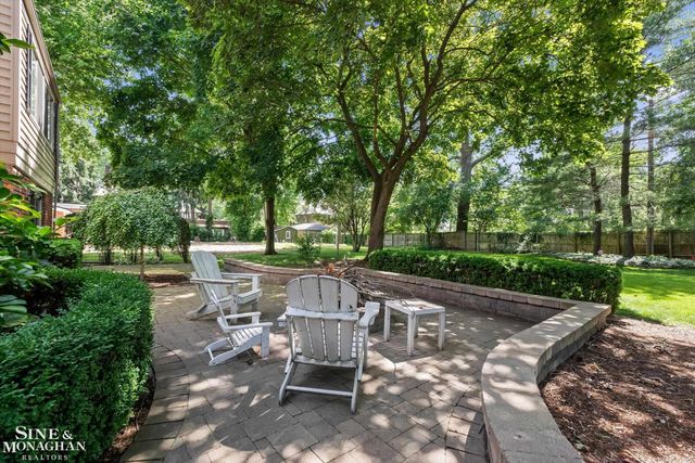 263 Lakeland Street, Grosse Pointe, MI 48230