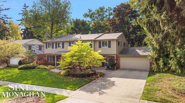 263 Lakeland Street, Grosse Pointe, MI 48230