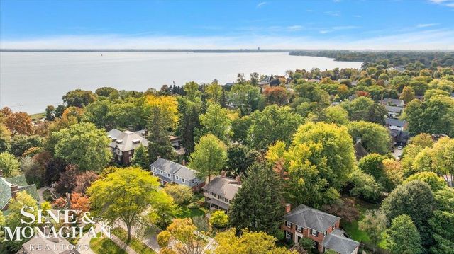 263 Lakeland Street, Grosse Pointe, MI 48230