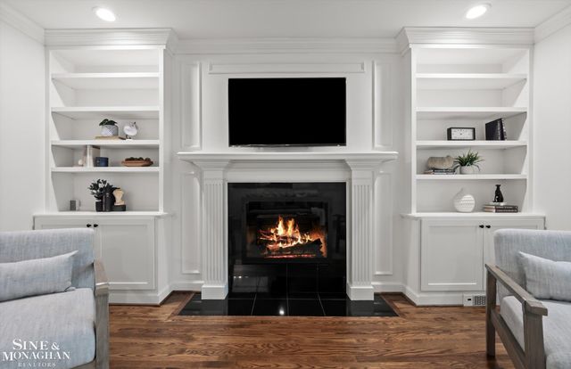 263 Lakeland Street, Grosse Pointe, MI 48230