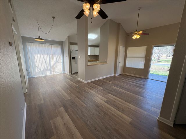 601 Valley ST, San Marcos, TX 78666