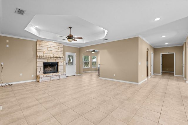 6611 Driftwood Dr, Gardendale, TX 79758