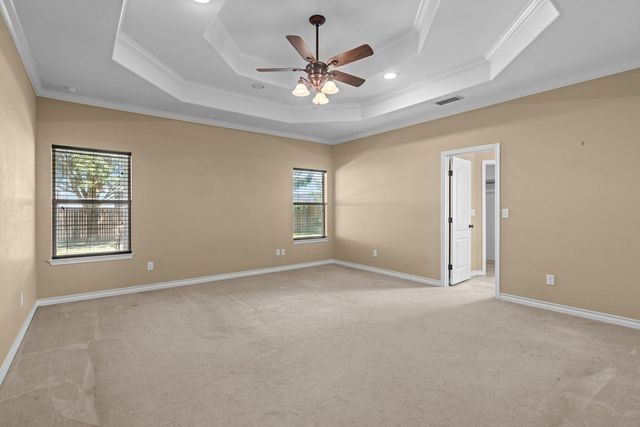 6611 Driftwood Dr, Gardendale, TX 79758