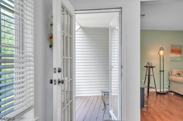 240 Riveredge Dr, Chatham Twp., NJ 07928