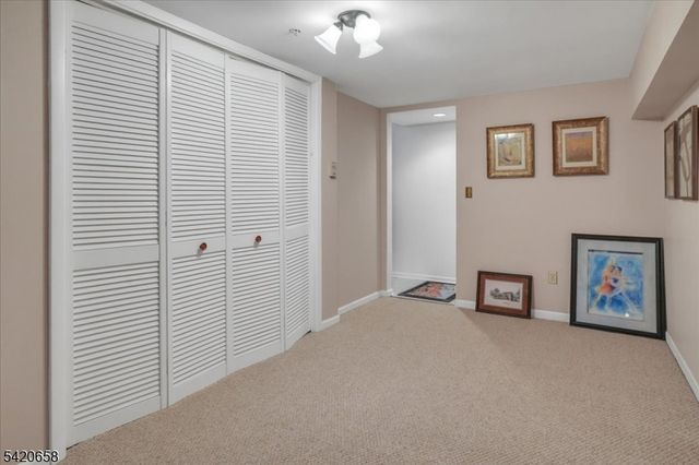 240 Riveredge Dr, Chatham Twp., NJ 07928