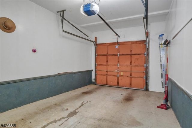 240 Riveredge Dr, Chatham Twp., NJ 07928