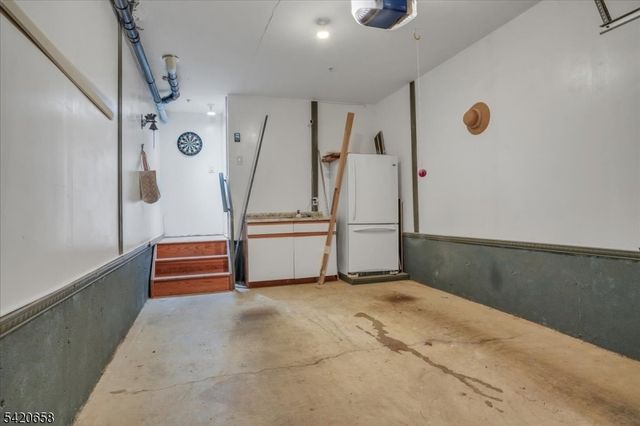 240 Riveredge Dr, Chatham Twp., NJ 07928