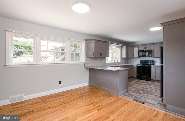 2401 BELL DR, Reading, PA 19609