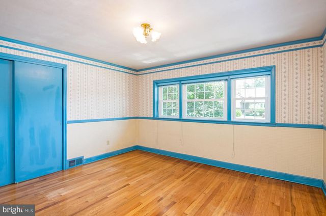 2401 BELL DR, Reading, PA 19609
