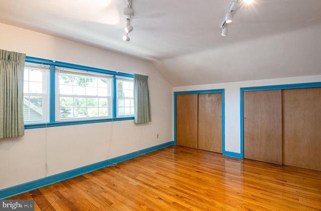 2401 BELL DR, Reading, PA 19609