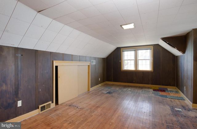 2401 BELL DR, Reading, PA 19609