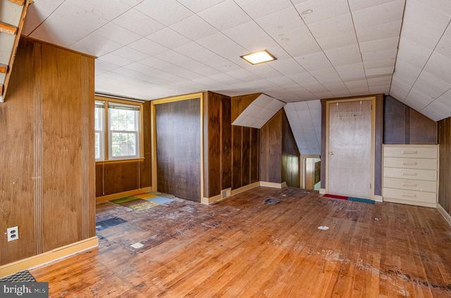 2401 BELL DR, Reading, PA 19609