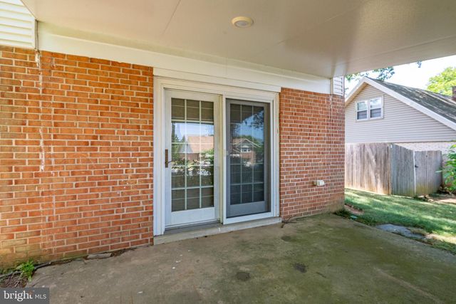 2401 BELL DR, Reading, PA 19609