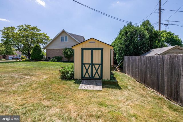 2401 BELL DR, Reading, PA 19609