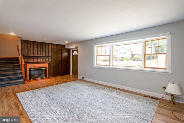 2401 BELL DR, Reading, PA 19609